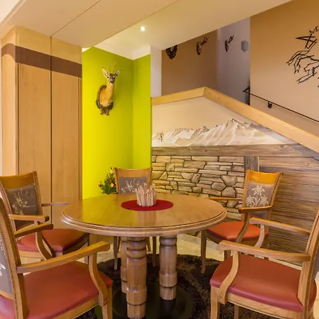 Schoenegg Hotel Seefeld w Tirolu