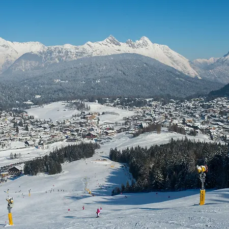 Szálloda Schoenegg 3*