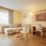 Schoenegg Ζέεφελντ
