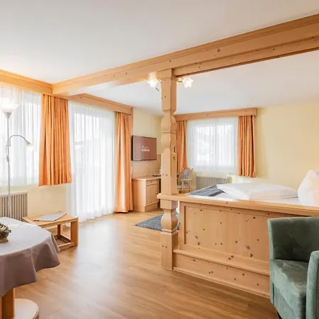 Schoenegg Hotel 3*