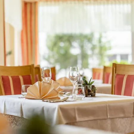 Hotel Schoenegg