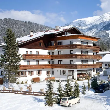 Hotel Schoenegg Seefeld in Tirol