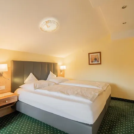 Hotell Schoenegg