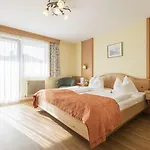 Schoenegg Hotel 3*