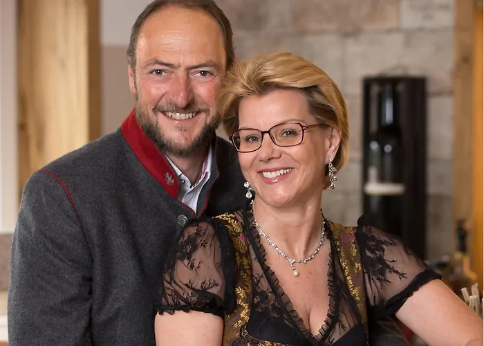 Schoenegg 3* Ζέεφελντ